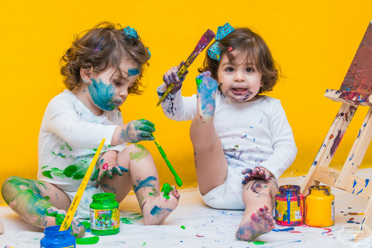 paint baby izadora e rafaela 02 - Fotografia de Parto e Família | Unique Fotografia e Design